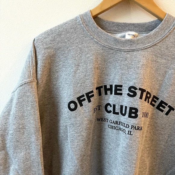 Graphic sweatshirt - Picture 2 of 3